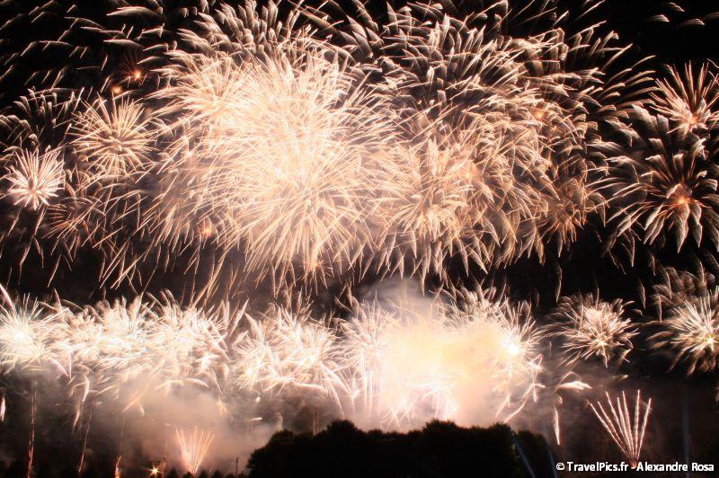gal/evenements/Grand_Feu_de_St_Cloud/Grand_Feu_de_Saint_Cloud546.jpg