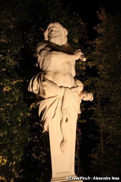 gal/evenements/Grandes_Eaux_Nocturnes_de_Versailles/Versailles_Grandes_Eaux_Musicales_Nocturnes222.jpg