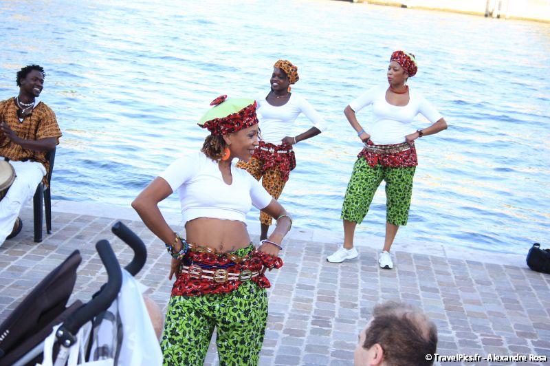 gal/evenements/Spectaculaire_-_Fete_des_Sorties_Culturelles/Spectaculaire_BnF_2009_festival267.jpg